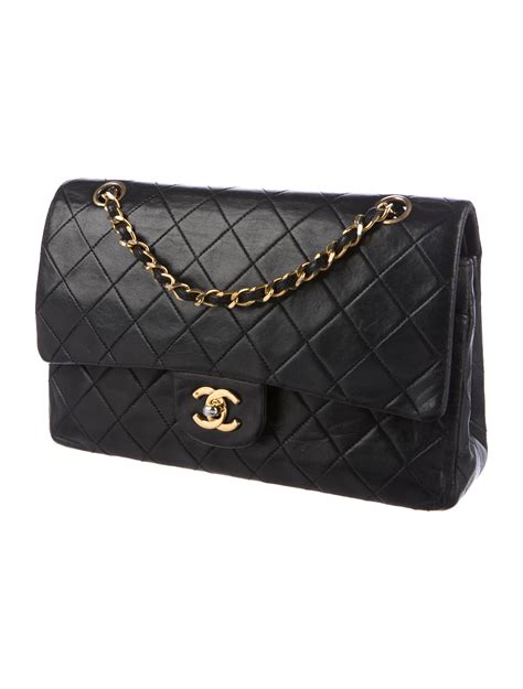 chanel vintage flap dull